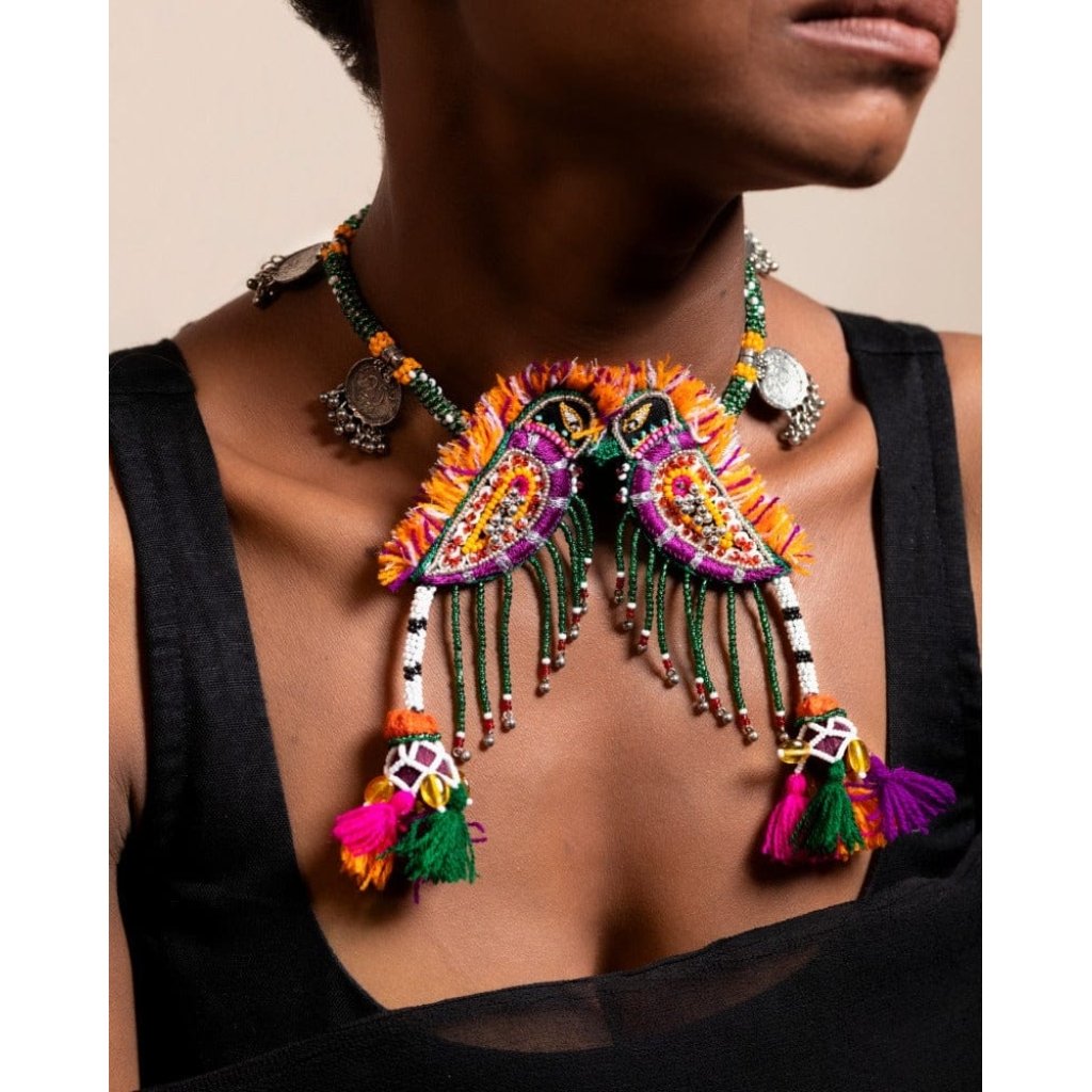 Vaydo! Handmade traditional choker