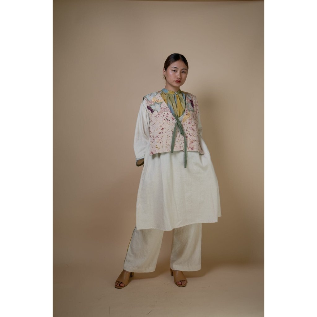 Meadows Unisex Reversible Bib