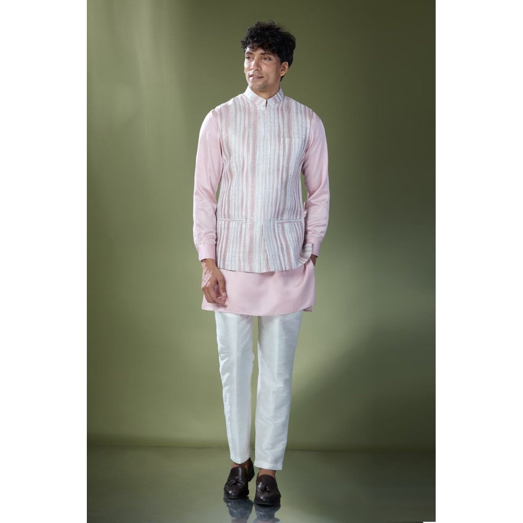Powder Pink Embroidered Kurta-Jacke