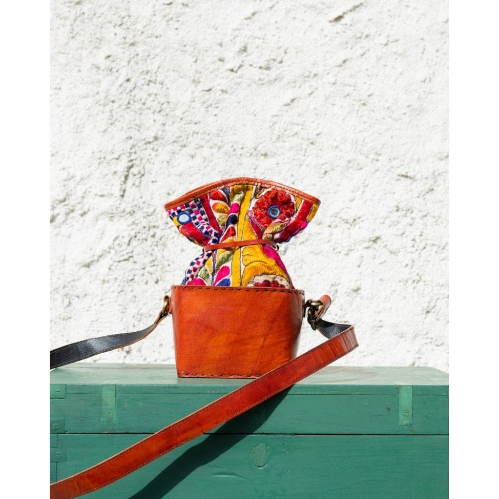 Gamthi potli handcrafted leather ba