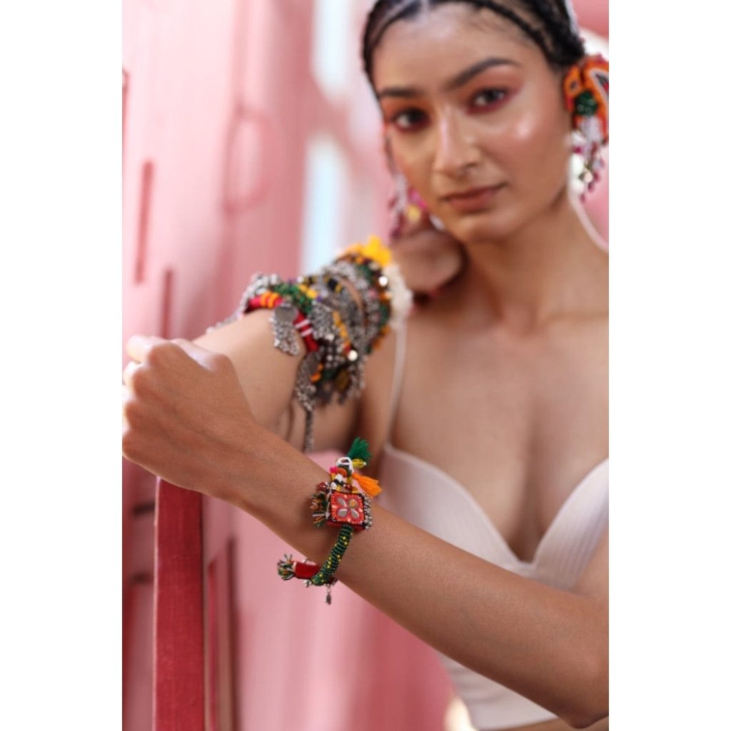 Gevoel!! Handmade traditional cuff