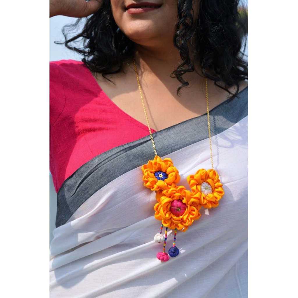 Dalia Neckpiece