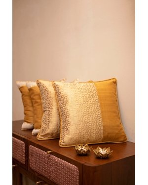 Aram Handwoven Cushion - 1 pc
