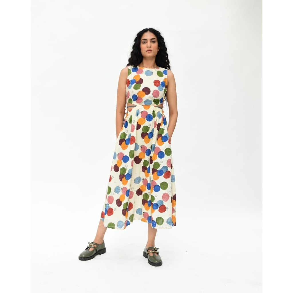 VOID SIDE SPACE DRESS