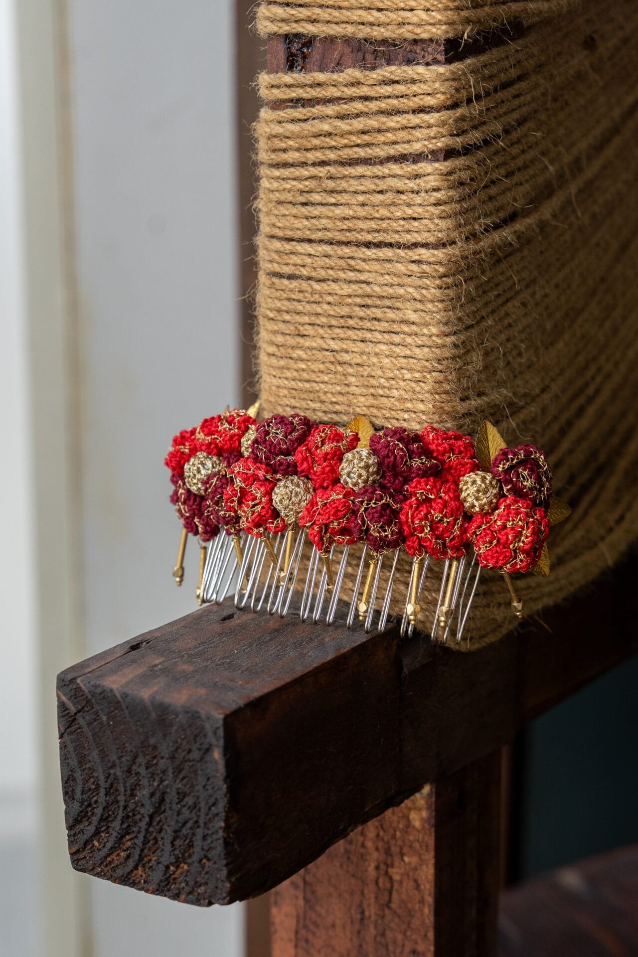 Zari Roses Hair Comb