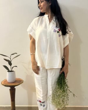 Freesize White Serene Stich Linen Set