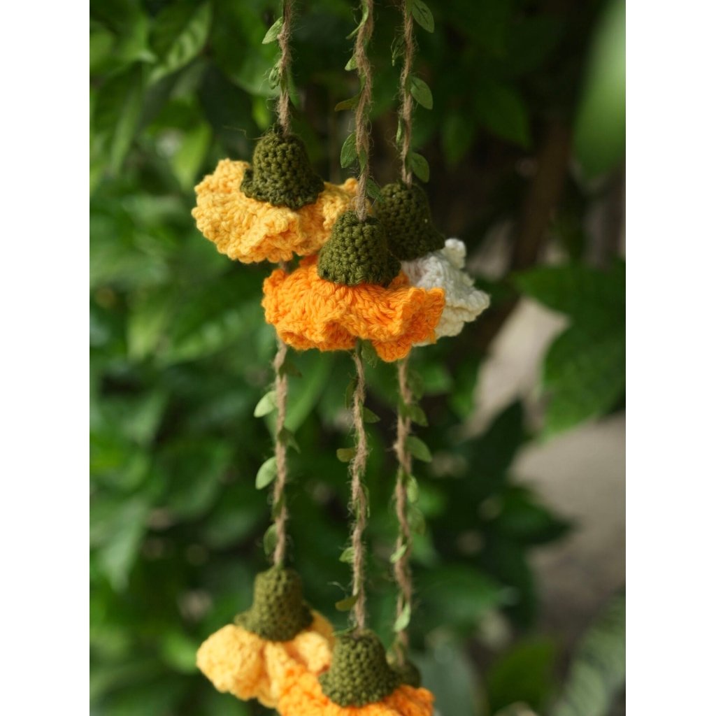 Bloom Marigold Hanging-Set of 3