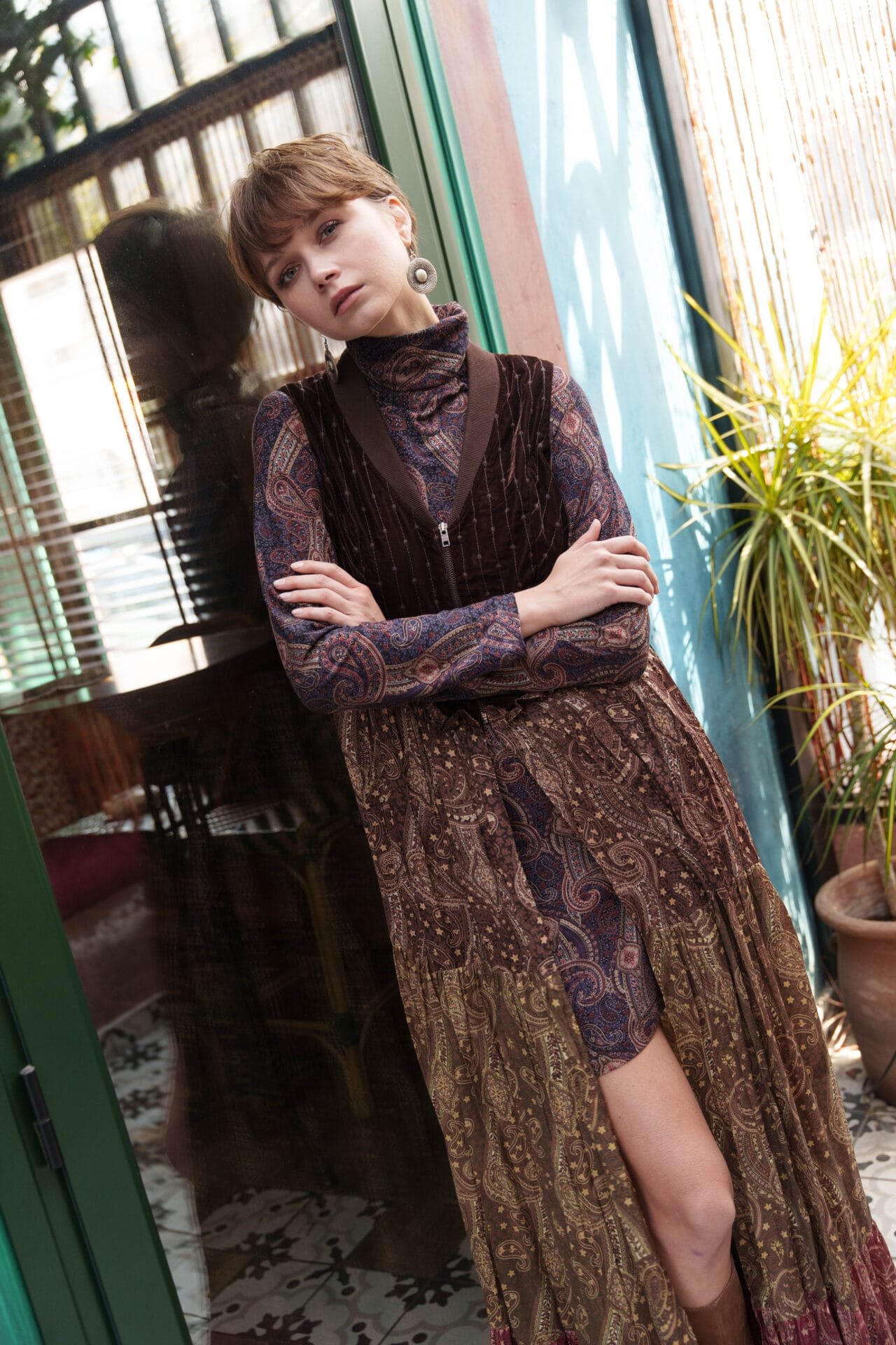 Black knit paisley printed turtle n