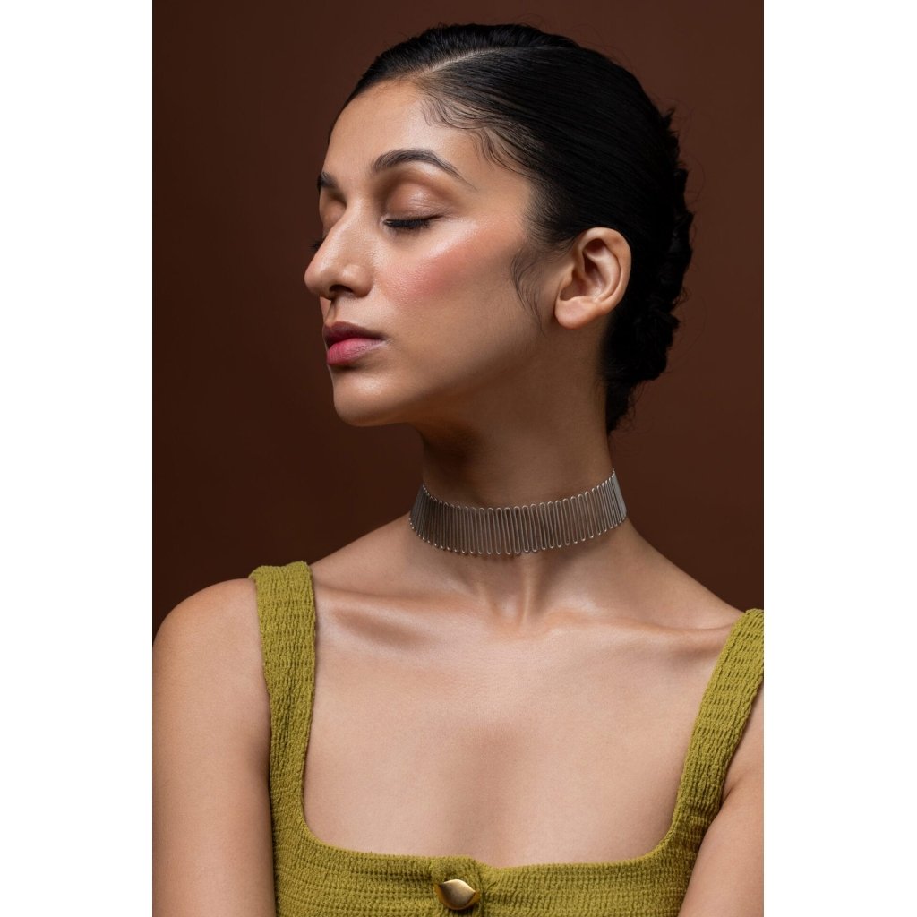 Silver Spiral Meadow Choker